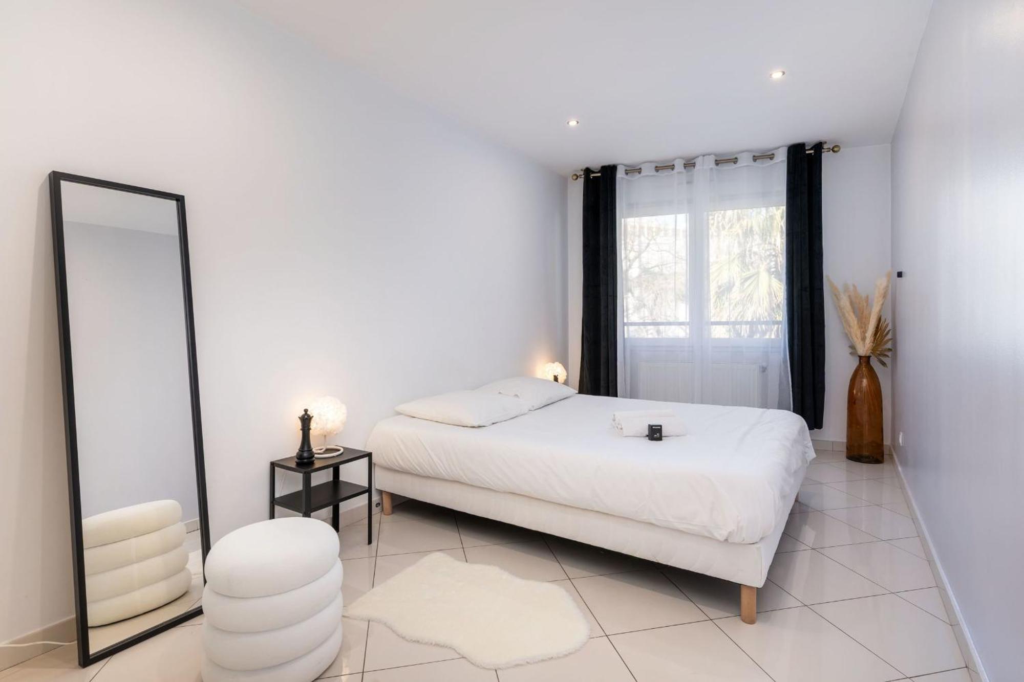 Maison Frappaz - 4 Bedrooms With Garden Villeurbanne Extérieur photo